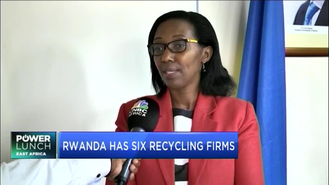 Wholesalers urged to comply as Rwanda govt. passes law to fine single use plastic traders