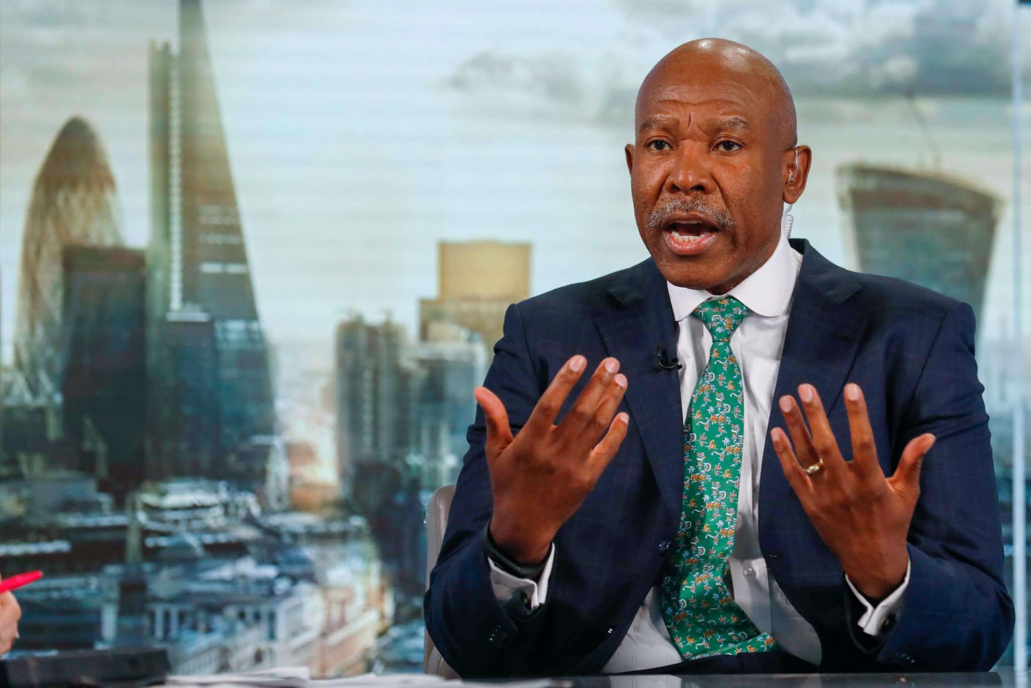 S.Africa’s economic woes bigger than monetary policy -cenbank governor