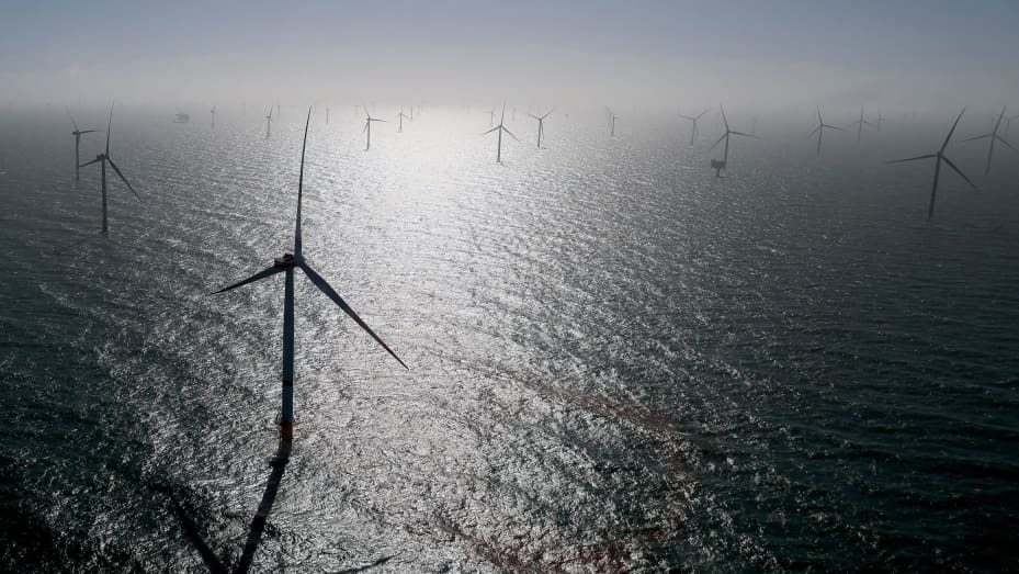 EU agrees to ramp up 2030 renewable energy targets, accelerating shift from fossil fuels