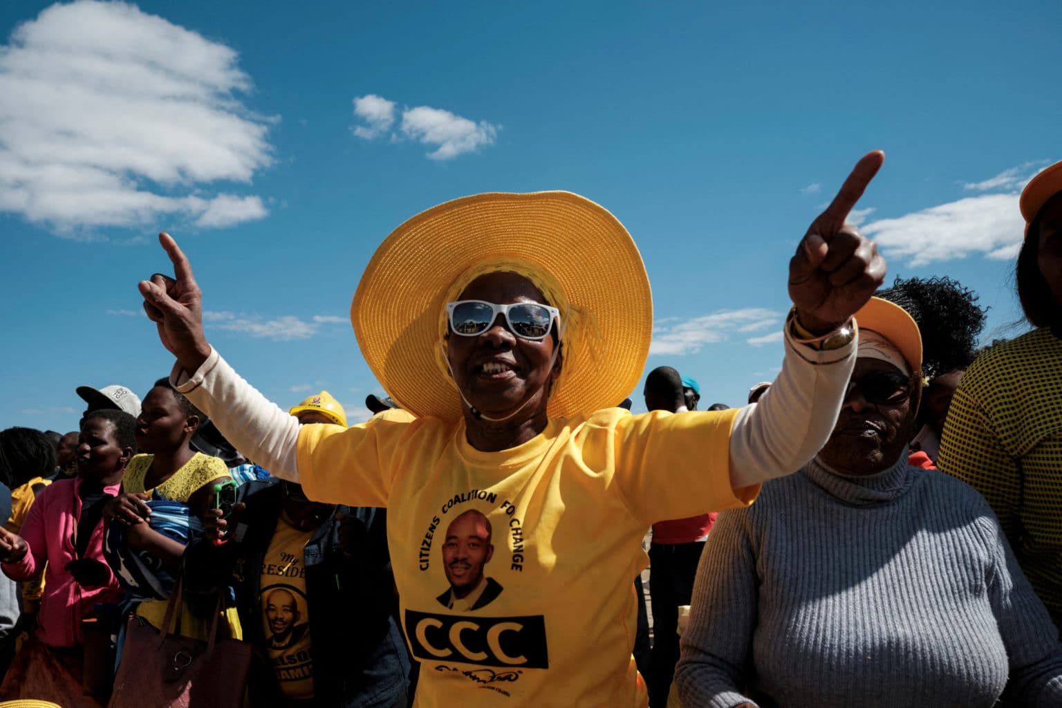 Zimbabwe Opposition Leader Launches Campaign With Promise Of Prosperity ...