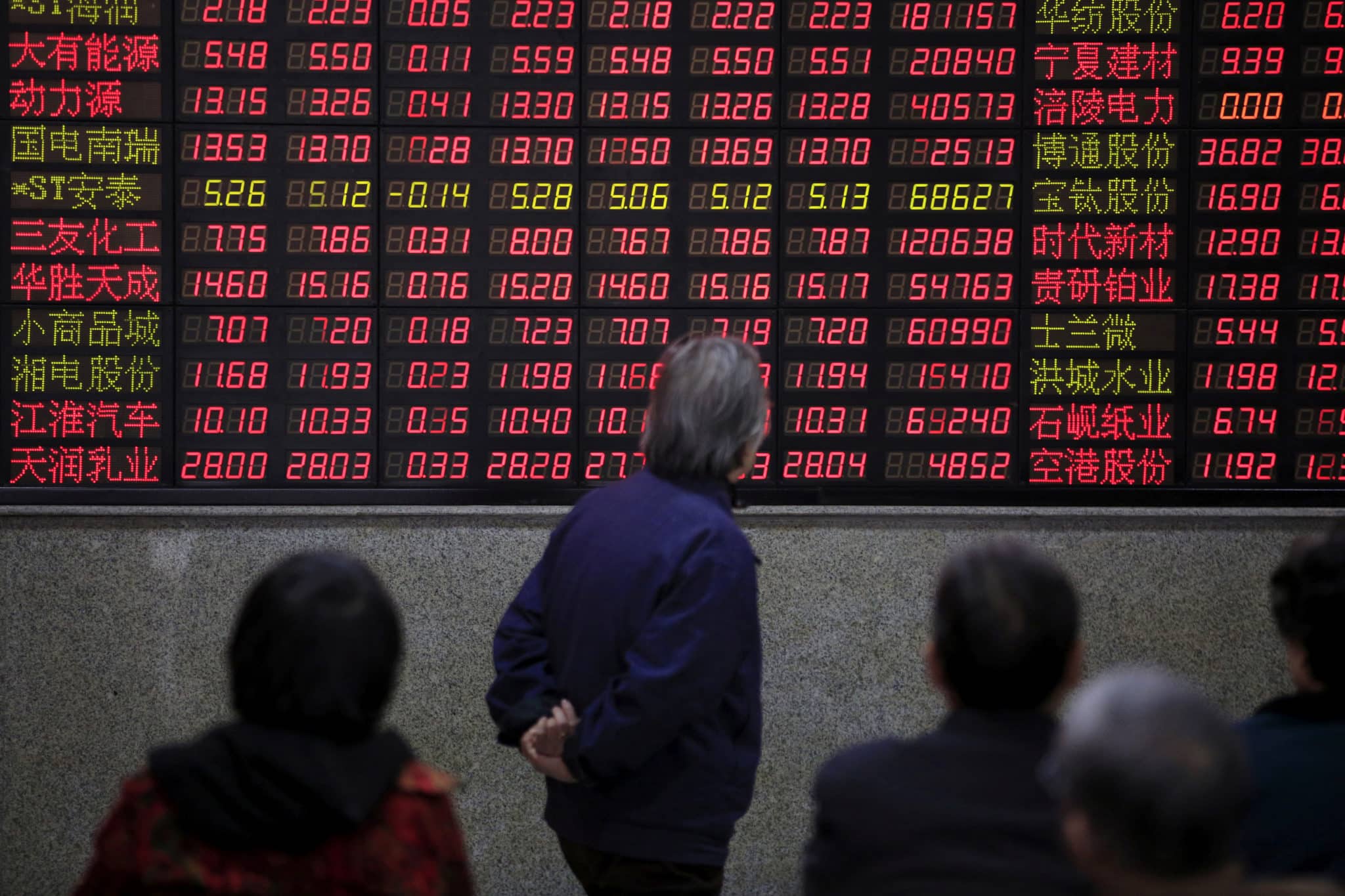 Chinese stocks lead foreign exodus from emerging markets in August -IIF