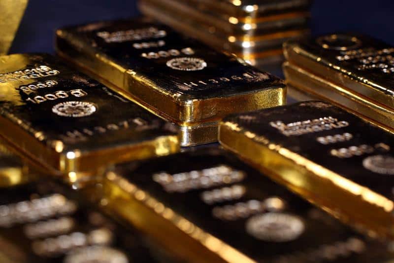 Zimbabwe gold output declines 15% amid electricity, forex shortages