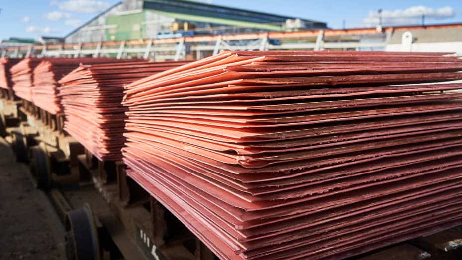 Copper hits 14-month high on rate cut hopes and soft dollar