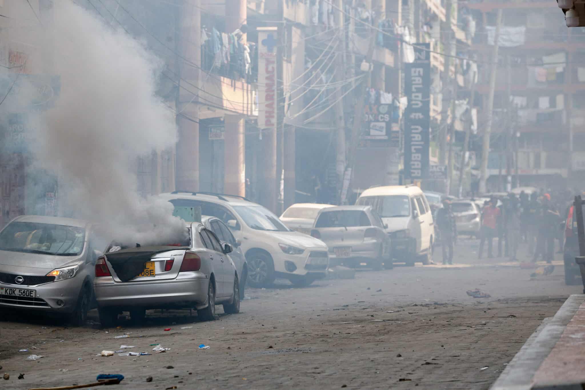 Kenya police fire tear gas to stop scuffles between pro and anti-government groups