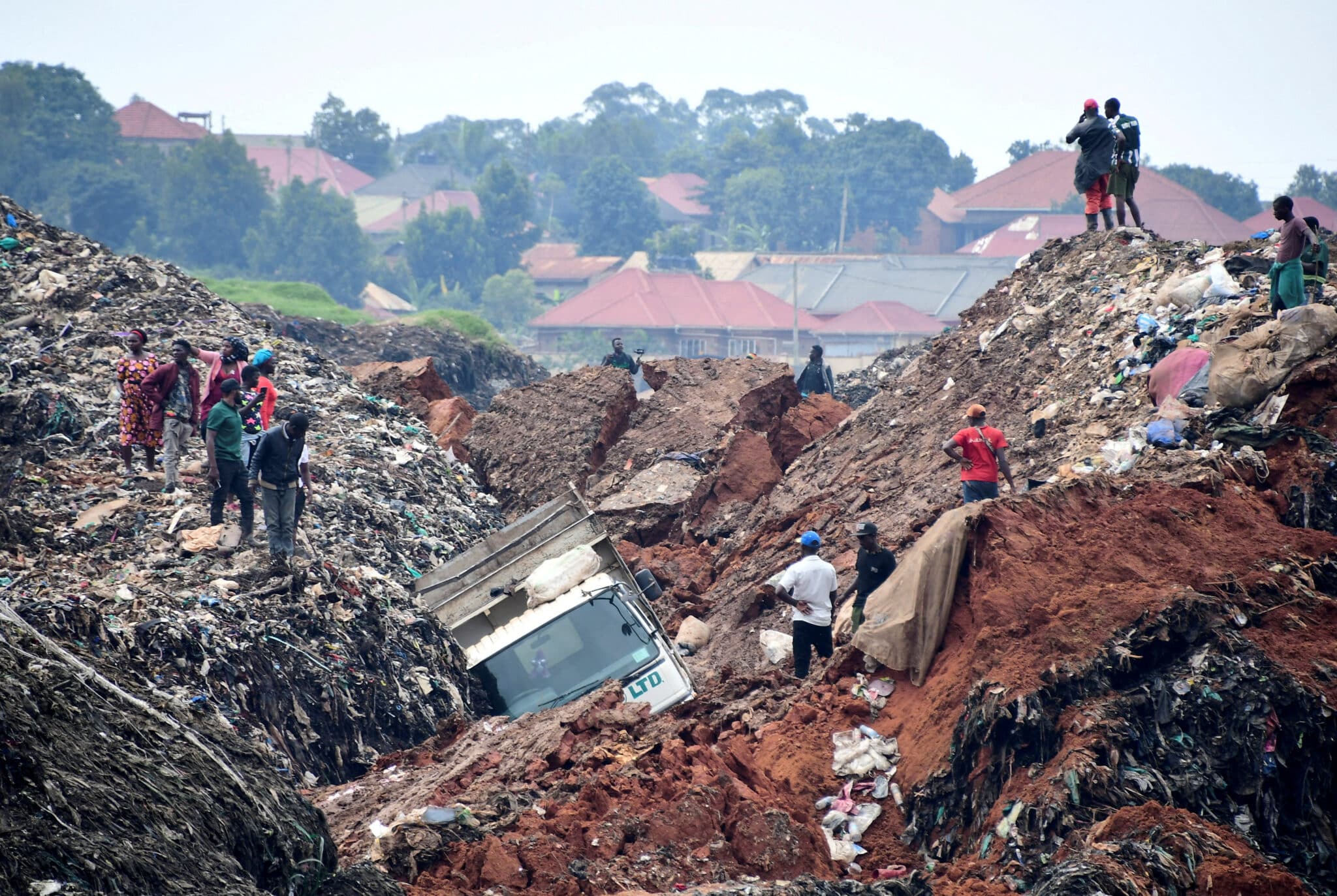 World Bank, French Development Agency give Uganda aid of over $600 mln